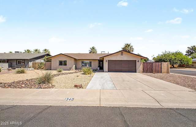 1340 E DONNER Drive photos photos