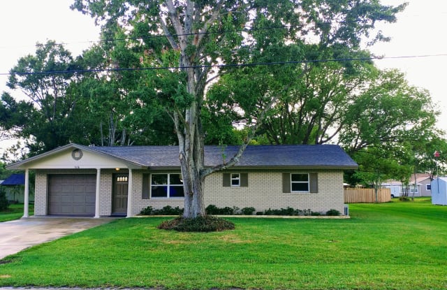 1416 Tennessee Ave - 1416 Tennessee Avenue, St. Cloud, FL 34769