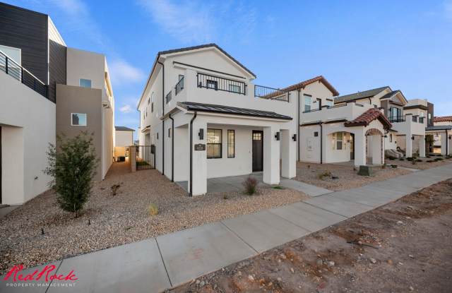 Live in the Desirable Desert Color Community! photos photos