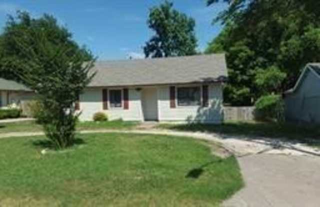 Charming 3 bedroom - Available now! photos photos