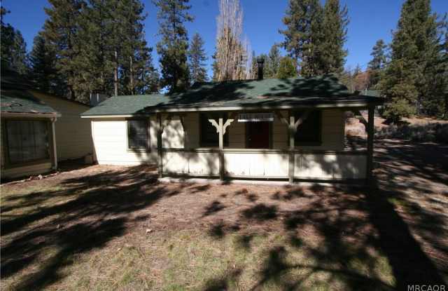1004 Canyon Road Gallery 1