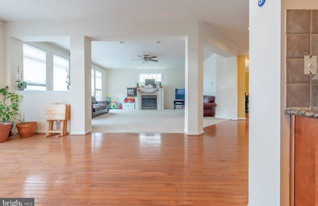 42059 PEPPERBUSH PLACE Gallery 4