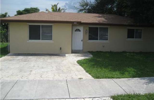 5900 SW 26 St photos photos