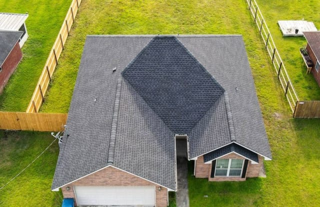 105 Gloucester Drive - 105 Gloucester Dr, Midway, GA 31320