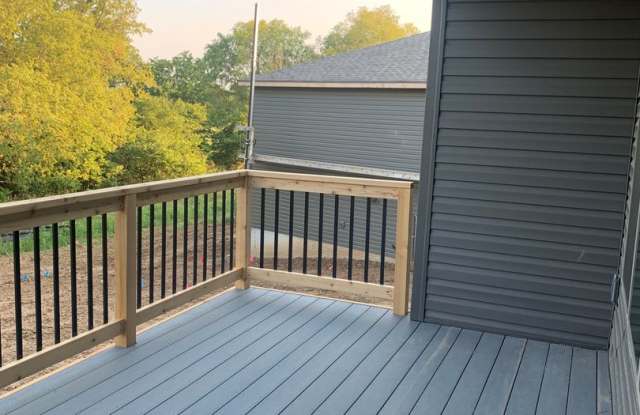 Beautiful spacious walkout ranch townhome in South Lincoln Gallery 3