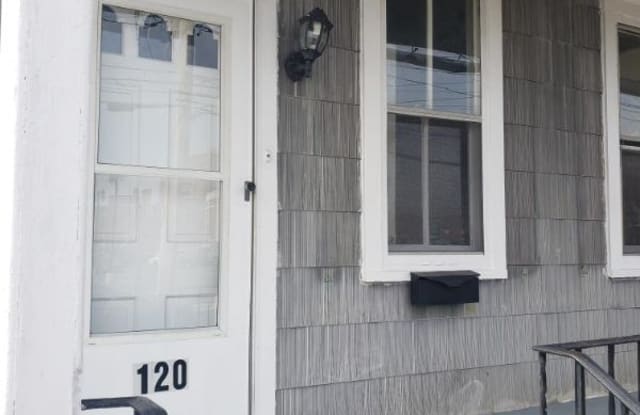120 KING STREET - 120 King Street, Burlington County, NJ 08060