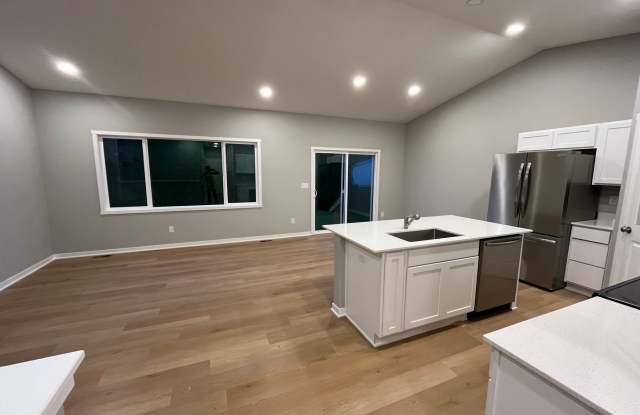 New Construction 3 Bedroom Home in Established Altoona Neighborhood Gallery 2