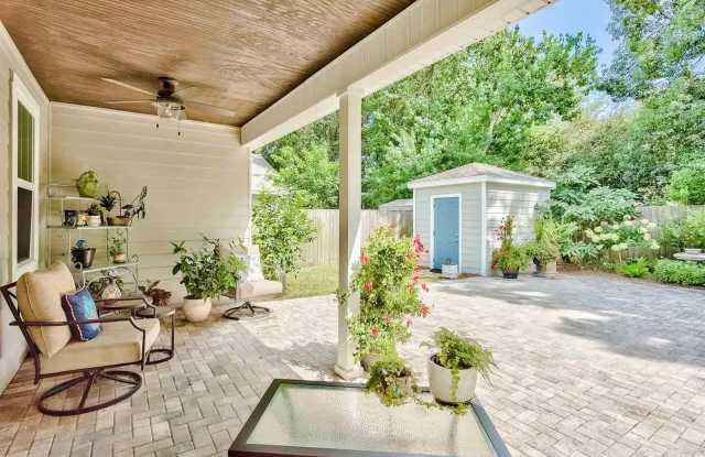 1121 East Maxwell Street - 1121 East Maxwell Street, Pensacola, FL 32503