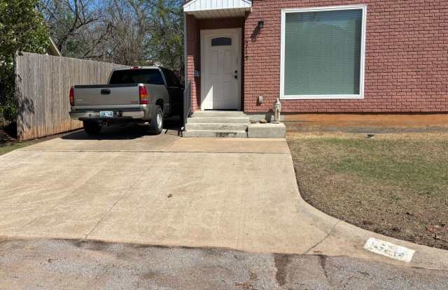 6715-6719 NW 37th Street photos photos