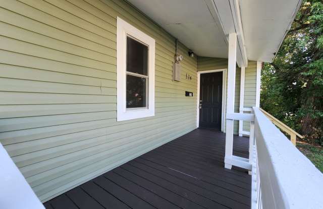 Spacious 2-Bedroom, 1-Bathroom Home AVAILABLE NOW!! Gallery 4
