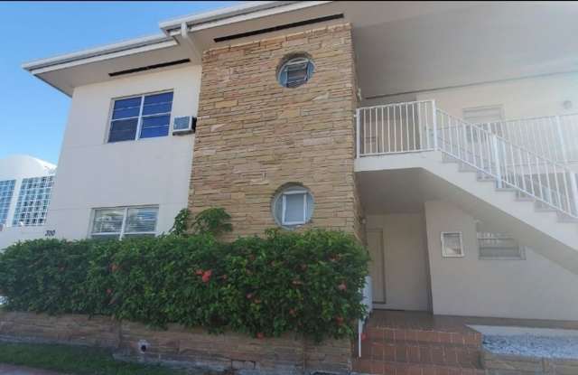 Flats at Harding, LLC photos photos
