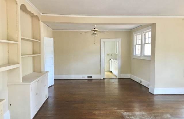 831 Poinsettia Street Gallery 2