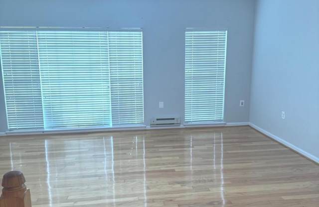 6285 ASTER HAVEN Circle Gallery 2