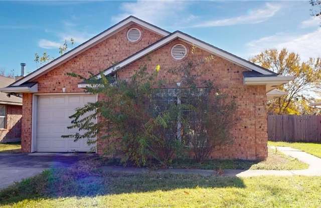 806 Azalea Court photos photos