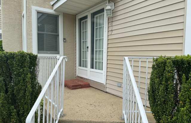 1417 KATHLEEN Court Gallery 3