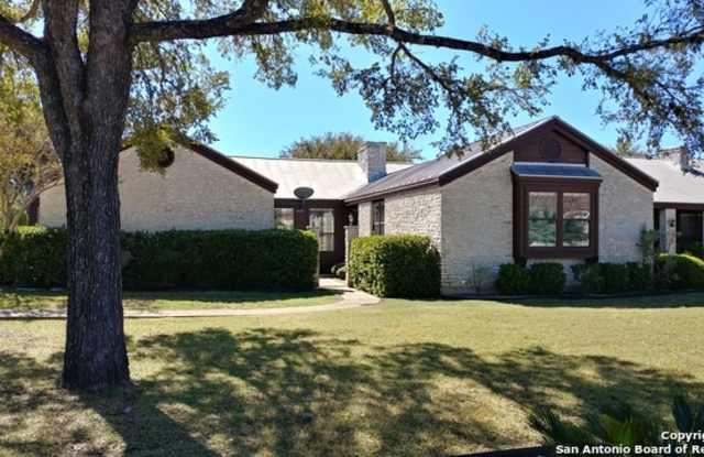 29767 GRAND TURF Gallery 2