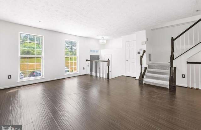 11304 SOUTHLAKES DR Gallery 4