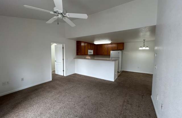 Loveland Living: Spacious Condo with Pool, Gym & More Gallery 4