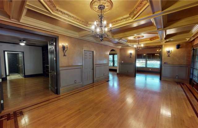 1401 S DE SOTO AVENUE Gallery 4