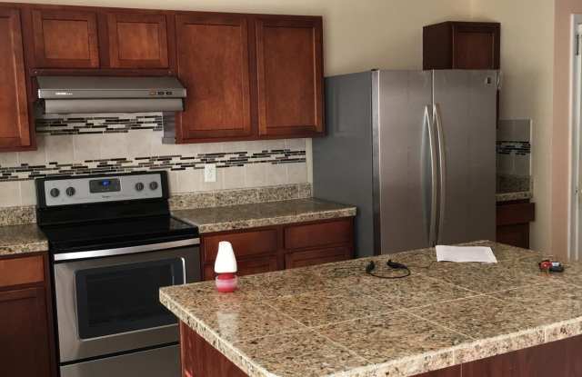 341 VAN GOGH Circle - 341 Van Gogh Circle, Nocatee, FL 32081