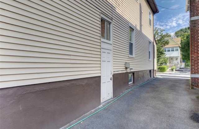 60 Montague Place Gallery 3