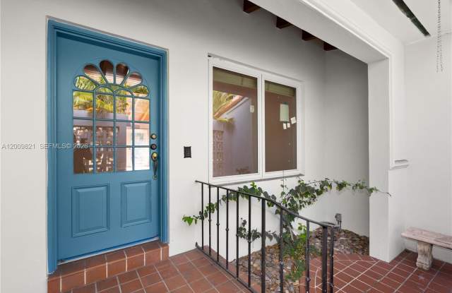 5614 San Vicente Street Gallery 4