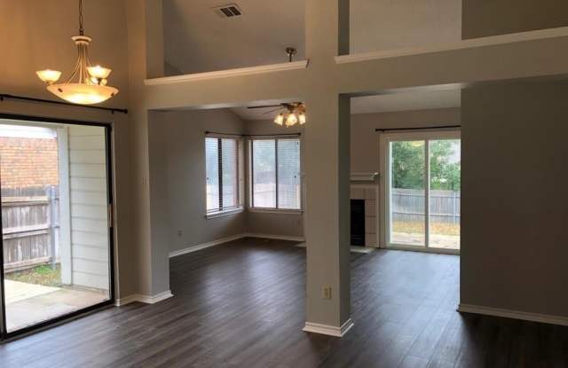 512 Dove Creek Place Gallery 3