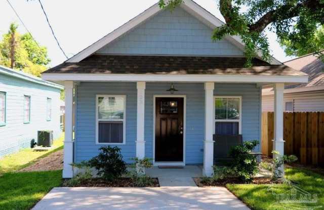 923 E Belmont St photos photos