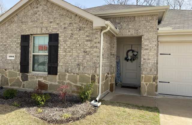 1008 N River Oaks Ln photos photos