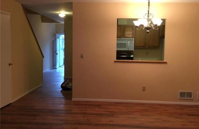 5 Deer Ct Drive Gallery 3