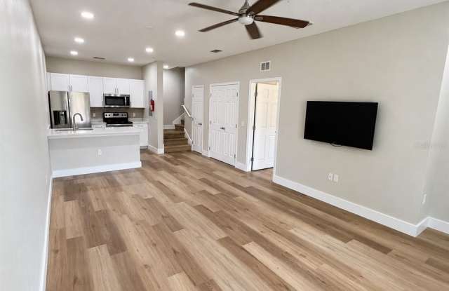 8921 SHINE Drive Gallery 3