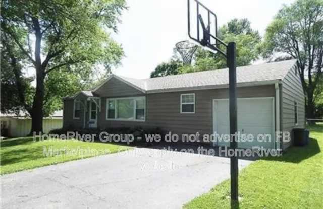 6106 Willow Ave - 6106 Willow Avenue, Raytown, MO 64133