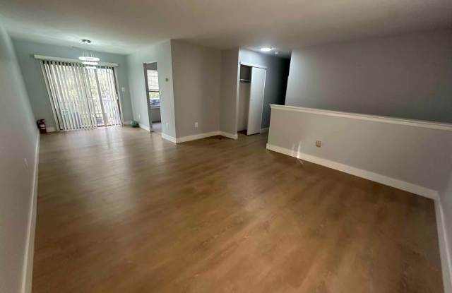 104 WILLOW Turn unit: B photos photos