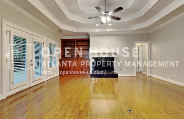 601 Peach Place Gallery 4