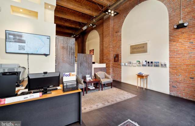 309-13 ARCH Street Gallery 4