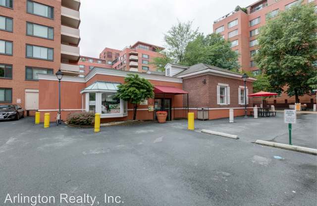1021 Arlington Boulevard  Unit 647 Gallery 2