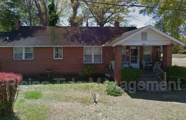 1702 Miriam St photos photos