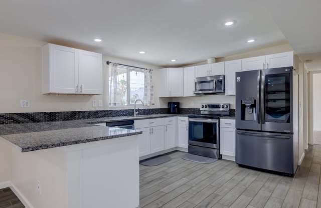 4 Bedroom, 3 Bathroom with SOLAR! photos photos 4 Bedroom, 3 Bathroom with SOLAR! photos photos