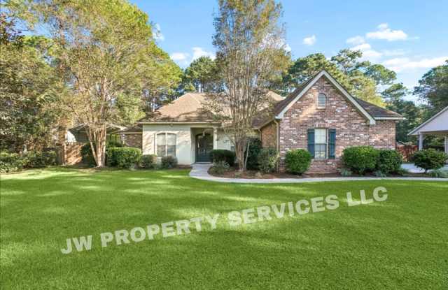 Spacious 4-Bedroom Pet-Friendly Home  in Covington Gallery 1