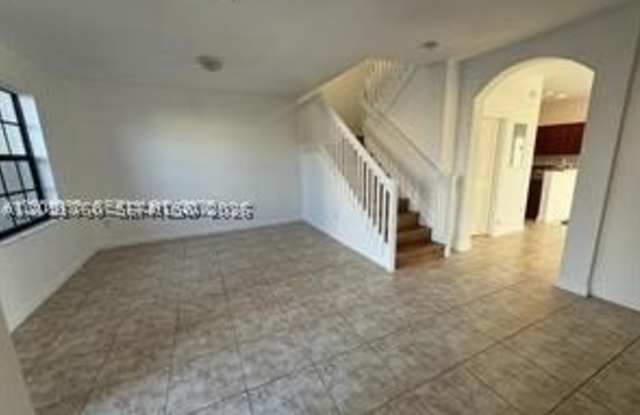 648 SE 32nd Ave Gallery 2