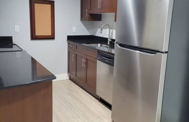 OFF MARKET-Updated 1 Bed Condo Near New Light-Rail station-W/S/T Included-Pet OK! photos photos