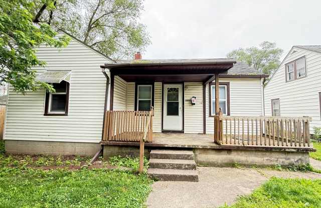 SPACIOUS…4 Bedroom 1 Bath photos photos