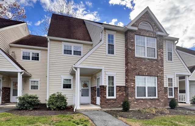 25 Janet Circle - 25 Janet Circle, Bridgeport, CT 06606