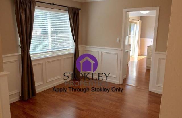 1721 Countrywood Court Gallery 3