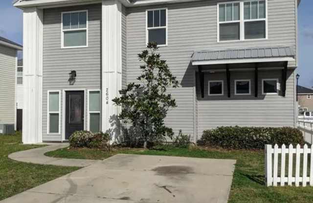 4 bedroom 2.5 bath photos photos