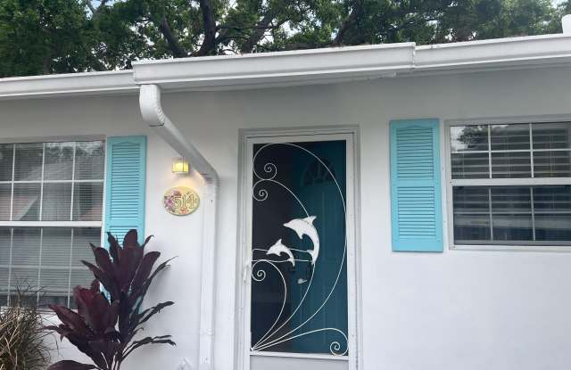 514 NW Stuart Avenue photos photos