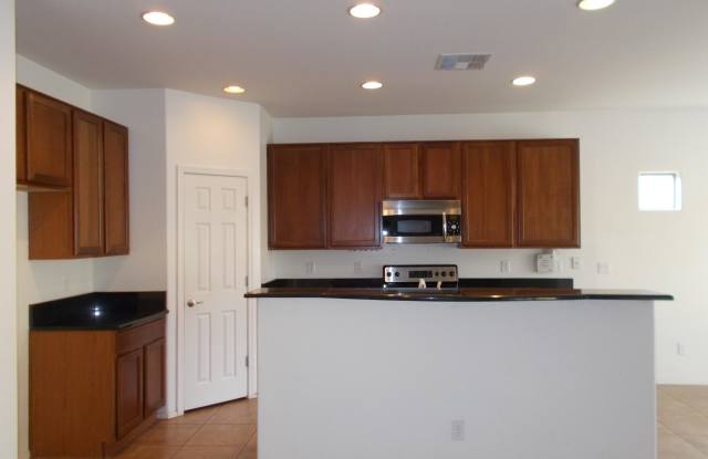 25623 N 51ST Drive Gallery 4