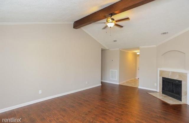220 Redbud Circle Gallery 4