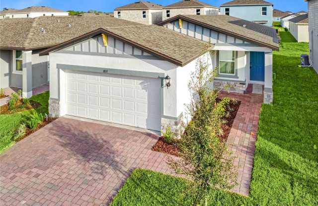 1831 CARNOSTIE ROAD - 1831 Carnostie Road, Winter Haven, FL 33884