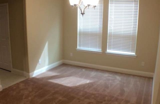 340 Retama Drive Gallery 4